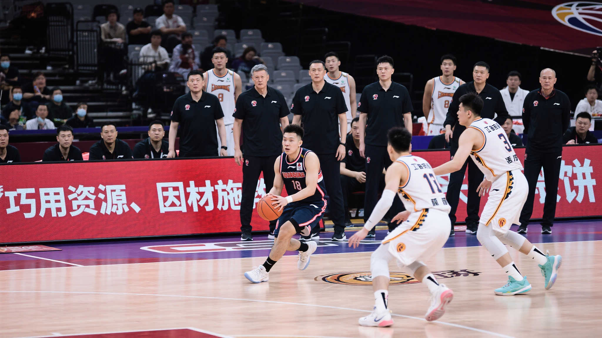 CUBAL：叶润峰第7次三分终于投进，华侨追至落后北大10分